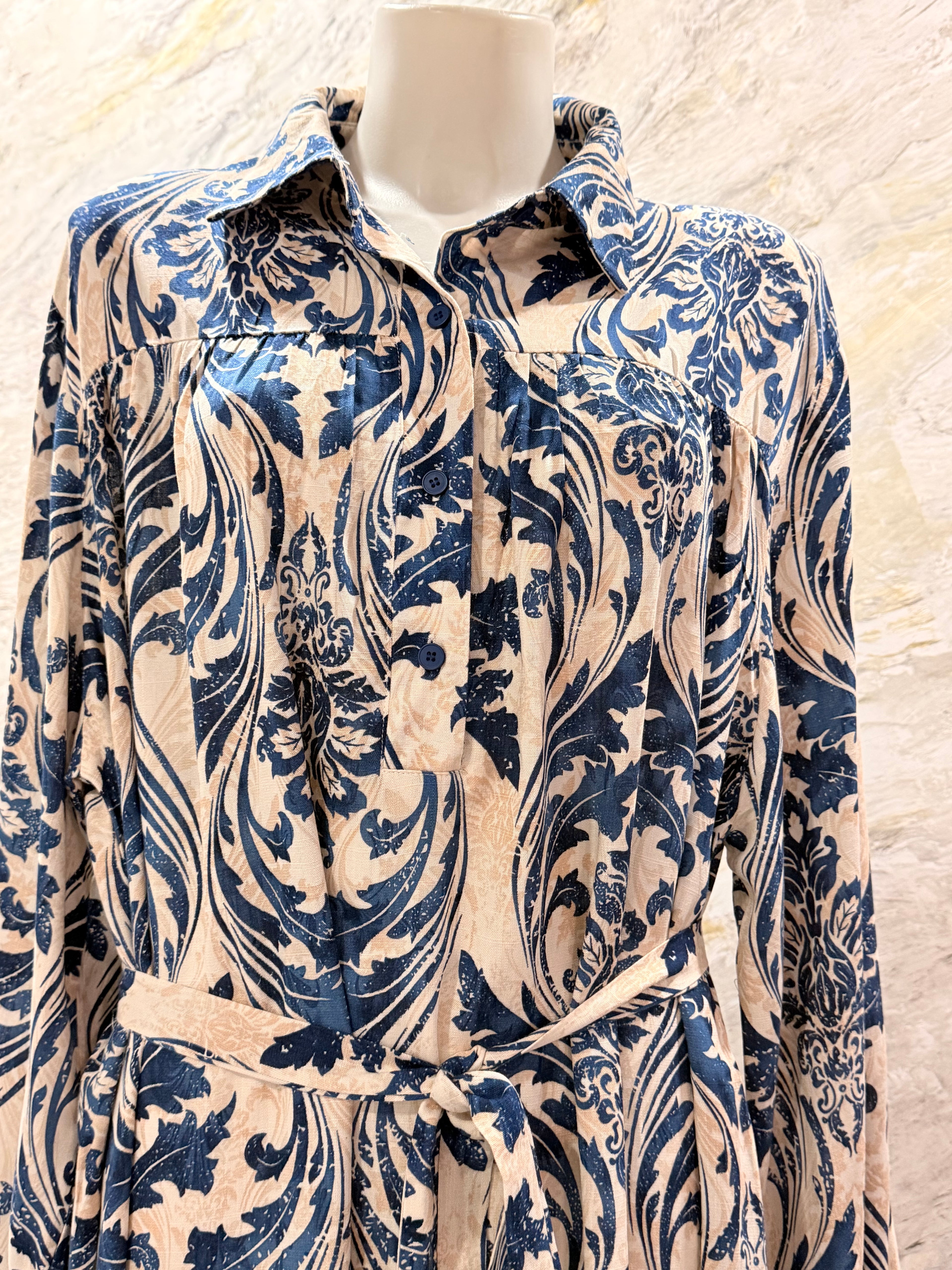 robe Lusa colle chemise